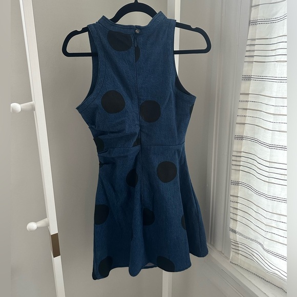 PILCRO RUCHED SLEEVELESS MINI DRESS XS - Picture 4 of 5